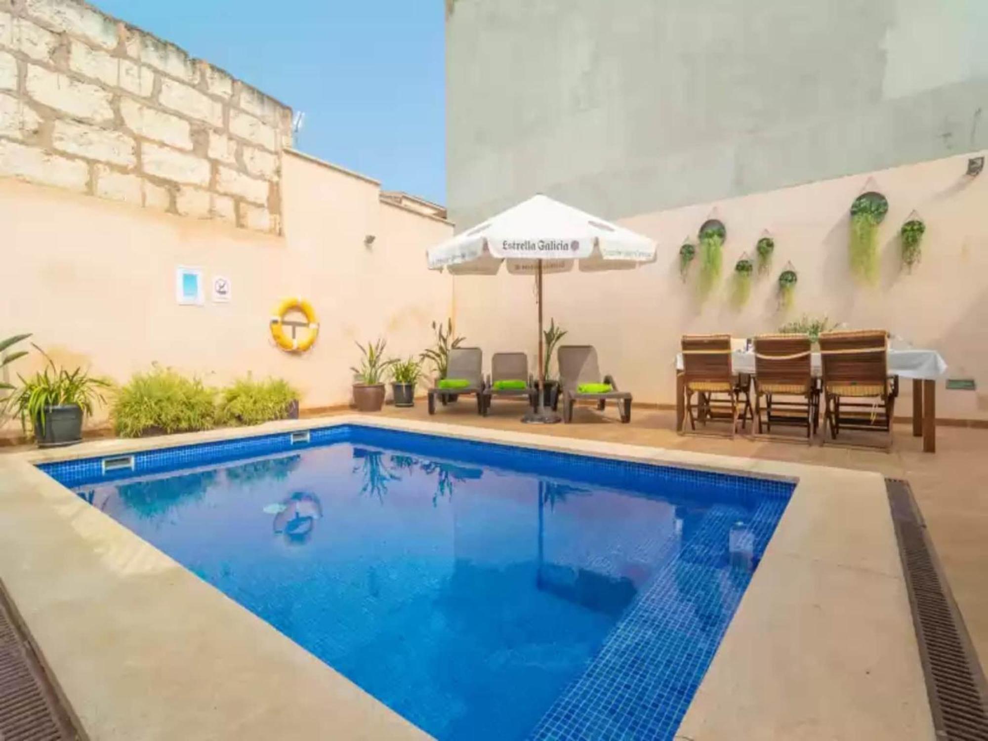 Cosy With Private Pool *